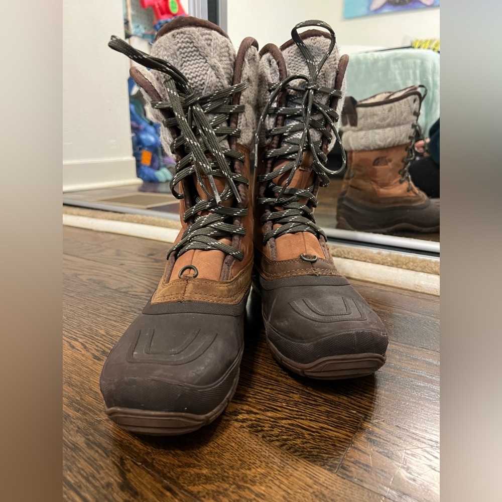 Womens the North Face Shellista waterproof winter snow boot
